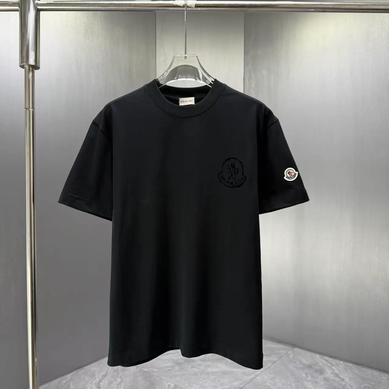 MONCL* * 2026 New Arrival T logo ：Black White Bright Red Dark Blue Sizes：S M L XL XXL